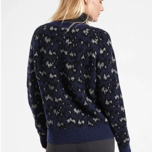 ATHLETA WOOL BLEND HAWTHORN TEXTURED CREW SWEATER IN SAHARA NAVY
SIZE PLUS 3X - Picture 2 of 8